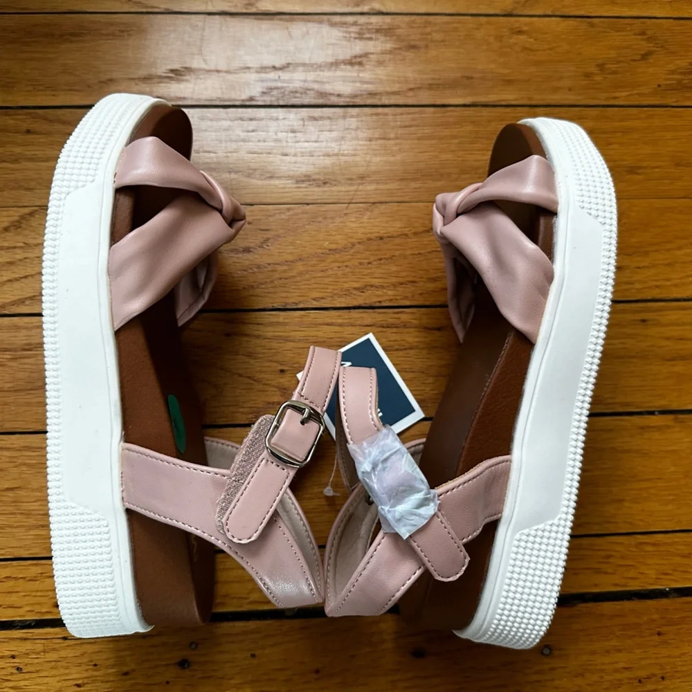 NWT Mia cute and comfy sandals size 4 - Picture 5 of 7